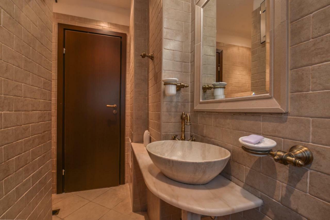 Aristocratic Next To Cathedral By Flat Mаnager Apartment Sofia