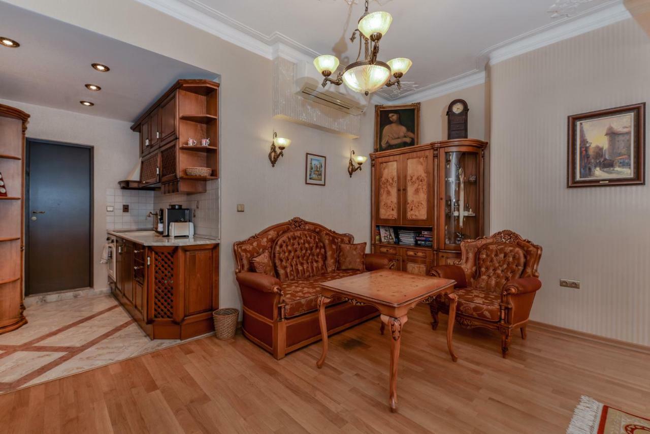Aristocratic Next To Cathedral By Flat Mаnager Apartment